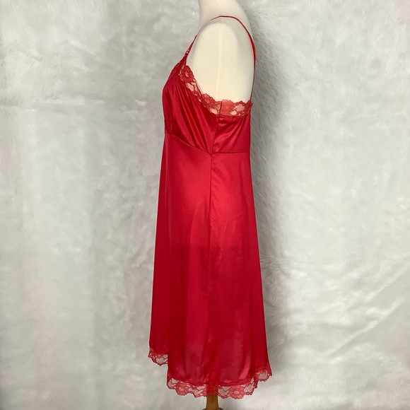 Vintage 70s Red Nylon Floral Lace Slip Richform 36 - Picture 5 of 9
